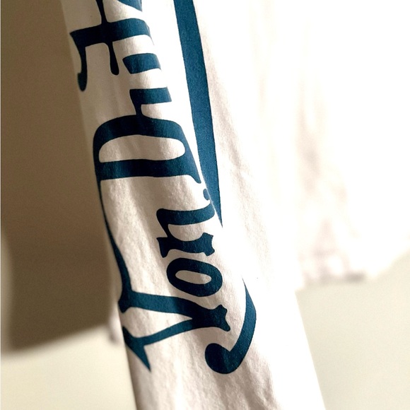 Von Dutch White Shirt with Blue Skull Design - Picture 5 of 7